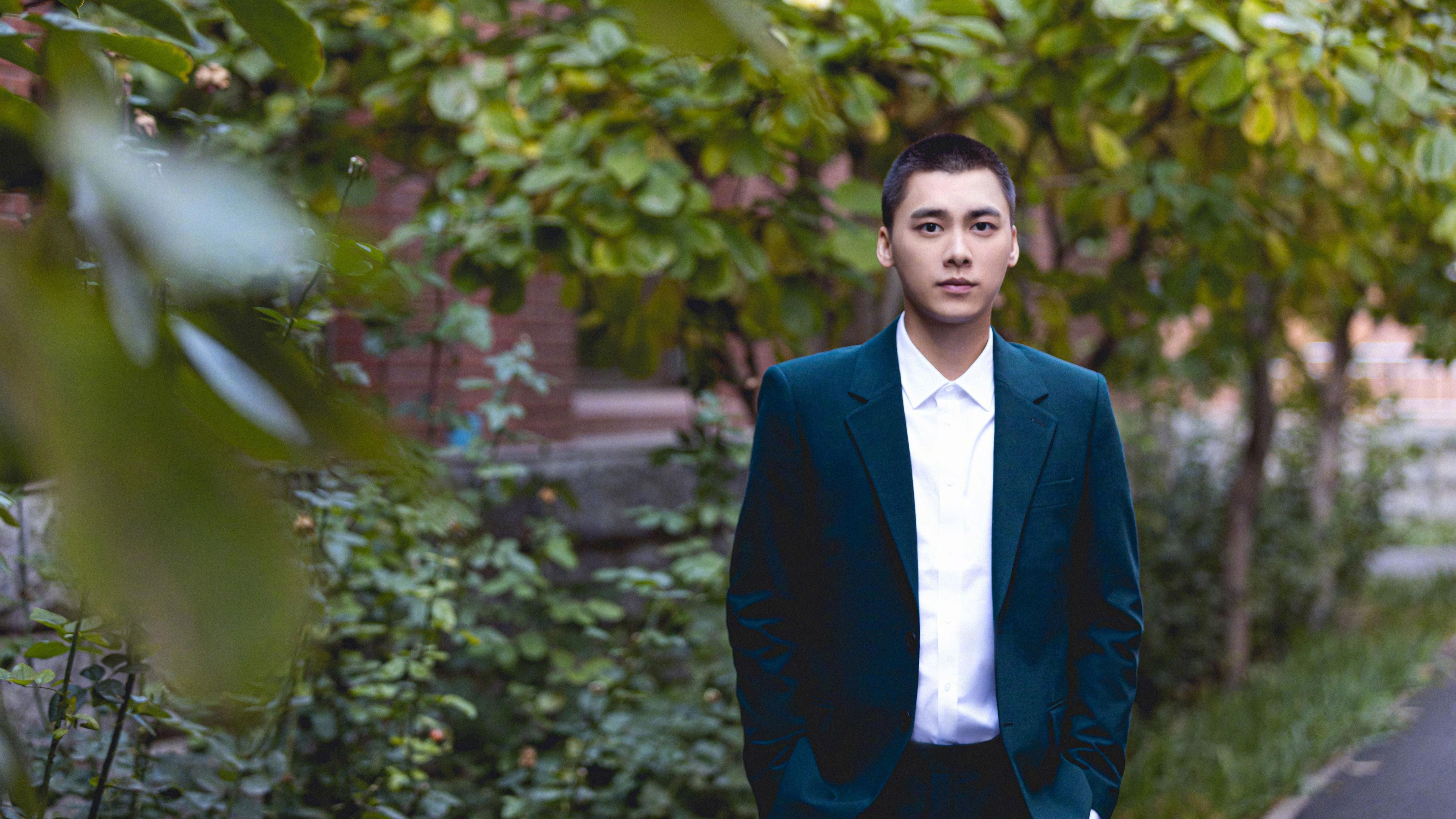 博洛尼亚锋线拉扯带动全队节奏变化，博洛尼亚足球