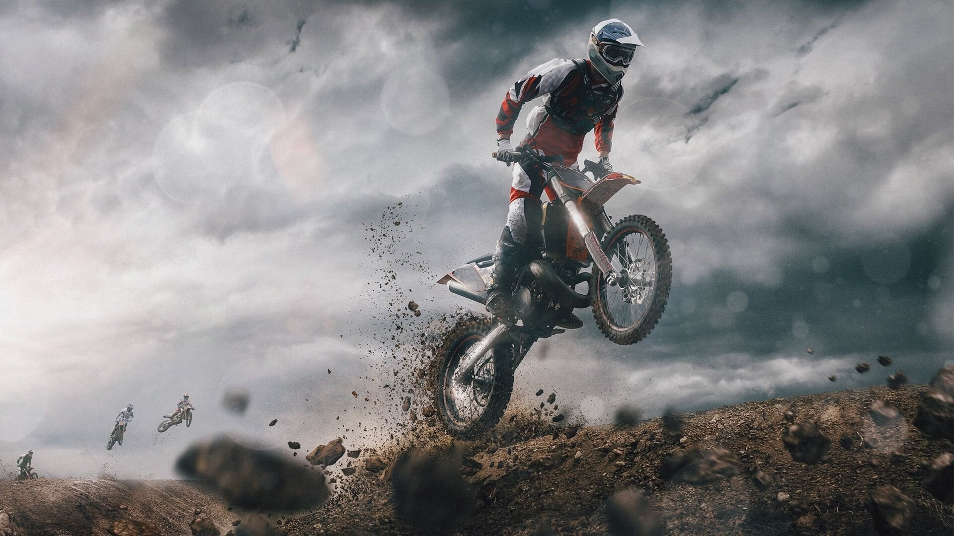 《多平台联动直播：打造全景式的电竞观看体验》，多屏直播互动的平台